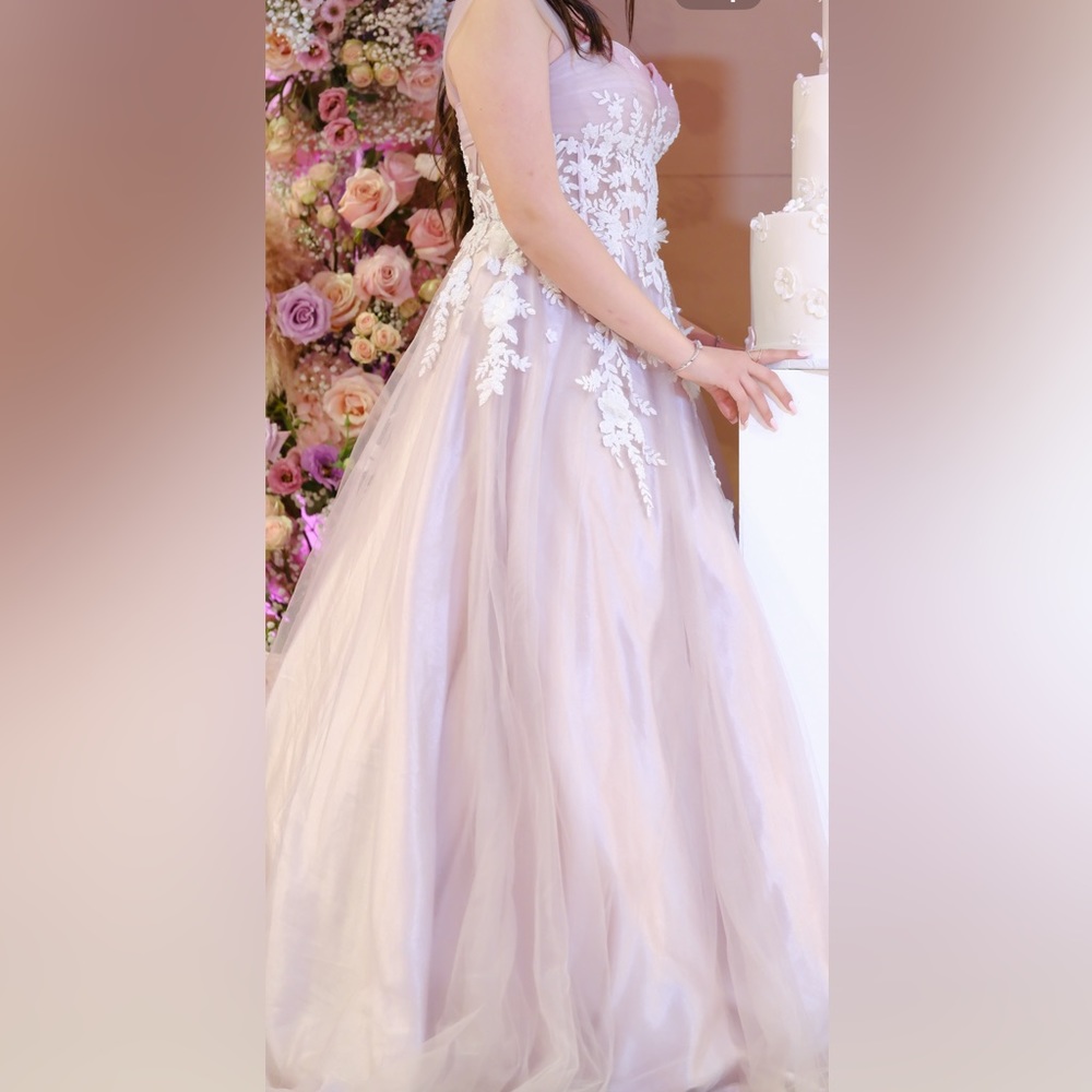 Prom dress - Picture 3 of 5